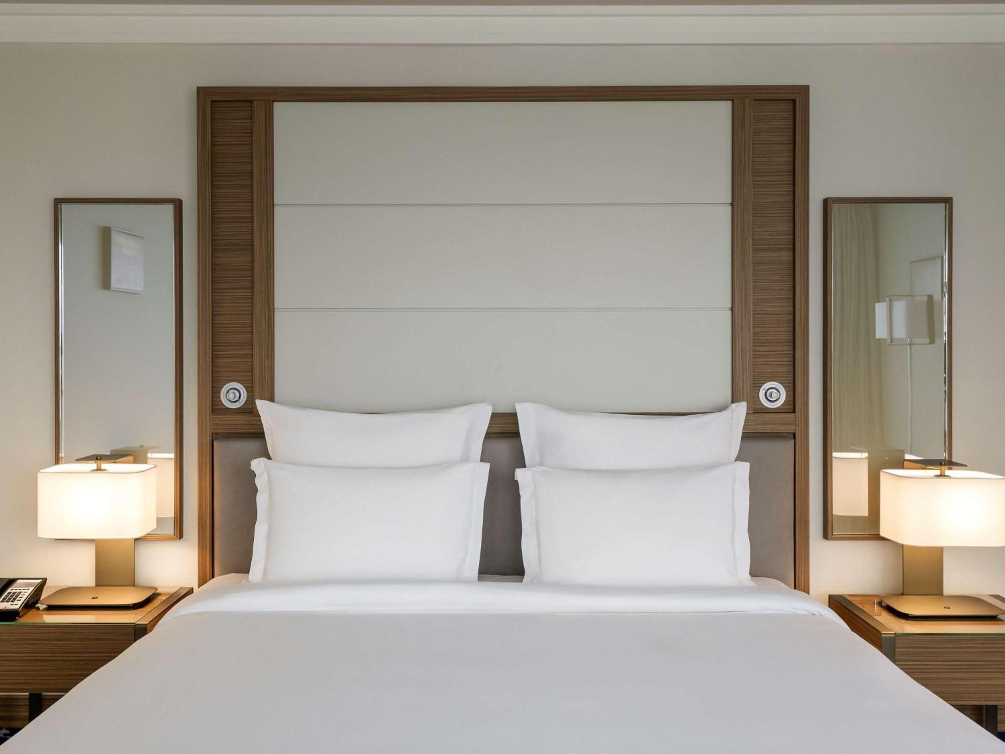 Hotel Oran Bay Managed By Accor Ngoại thất bức ảnh
