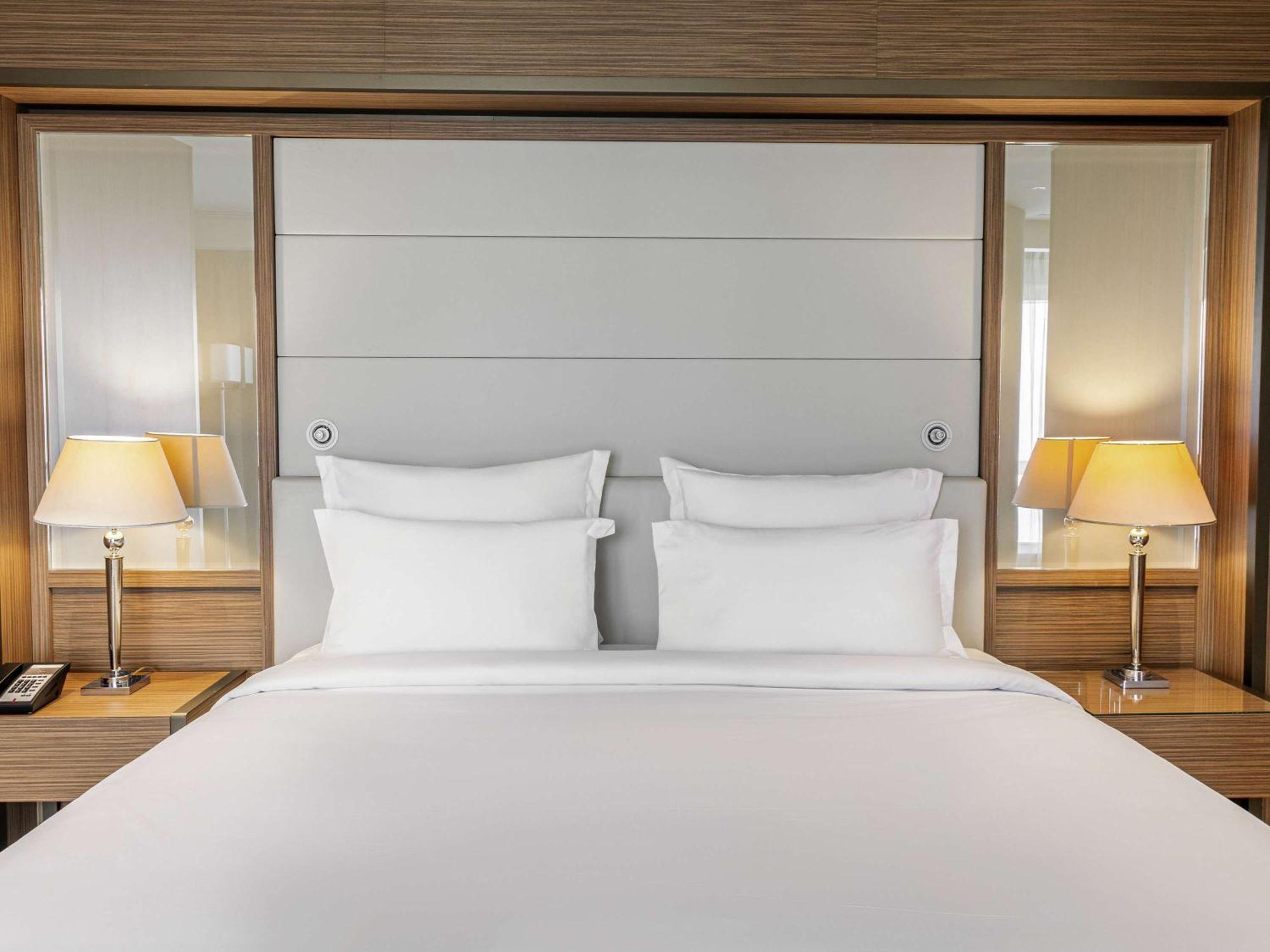 Hotel Oran Bay Managed By Accor Ngoại thất bức ảnh
